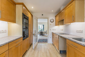 Kitchen- click for photo gallery